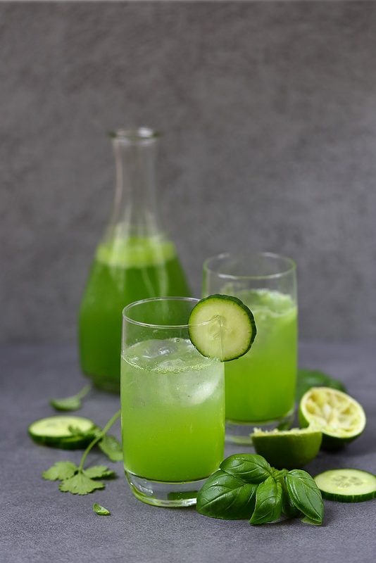Cooler au concombre (cocktail sans alcool) - Un déjeuner de soleil