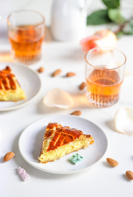Galette frangipane aux amandes - Recette de cuisine avec photos - Meilleur  du Chef