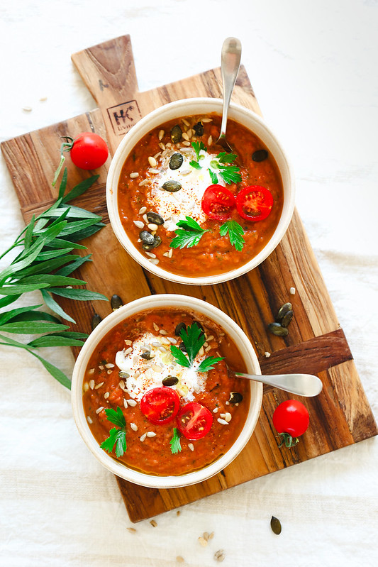 soupe froide tomates oignons rouges burrata