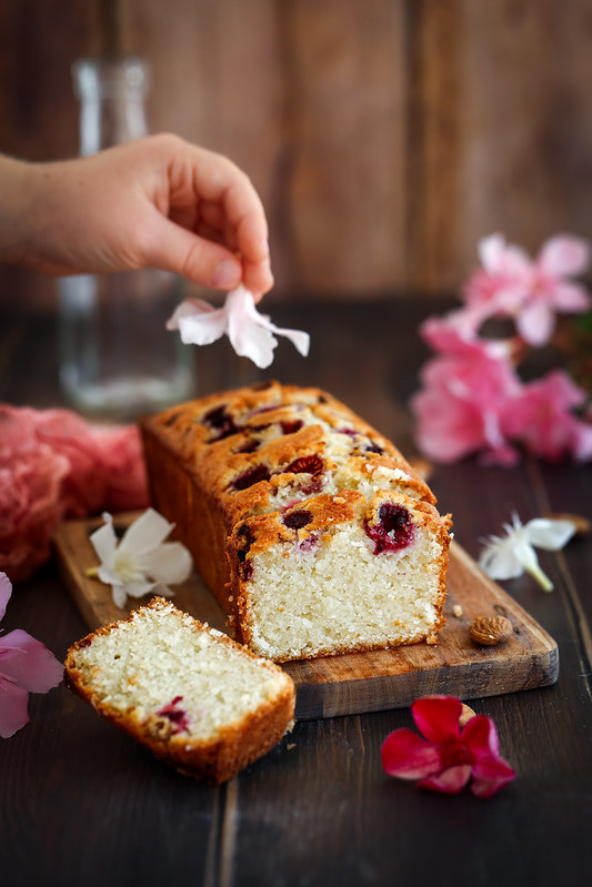 Cake financier aux framboises