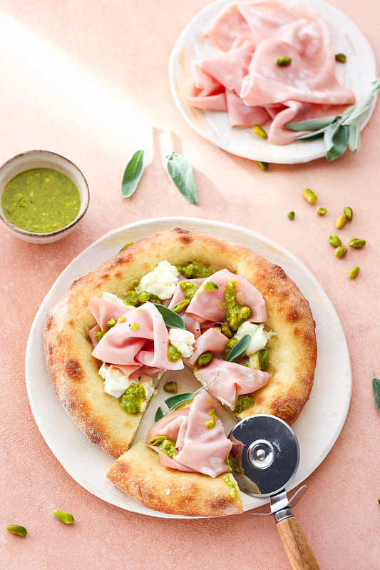 Pizza mortadella et pistaches