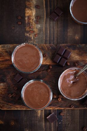 Petites crèmes au chocolat et au café