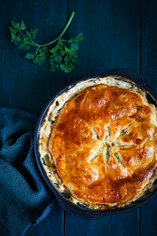 poulet creme champignons croute feuilletee recette facile