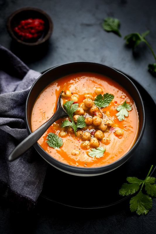 soupe potimarron harissa pois chiches recette vegetarienne