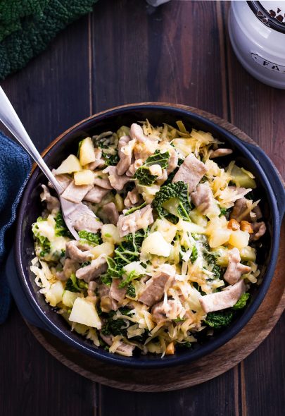 Pizzoccheri, plat de pâtes au sarrasin, chou et fromage typique de la valtellina (vidéo)